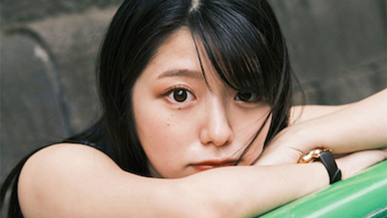 クロちゃん悩殺で話題の山田かな 谷中デートで脱サラJDグラドルの素顔の画像1